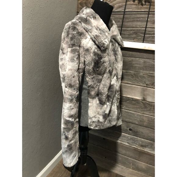 Cabi faux fur dress bomber-style jacket white/gray women's size small - Picture 2 of 9